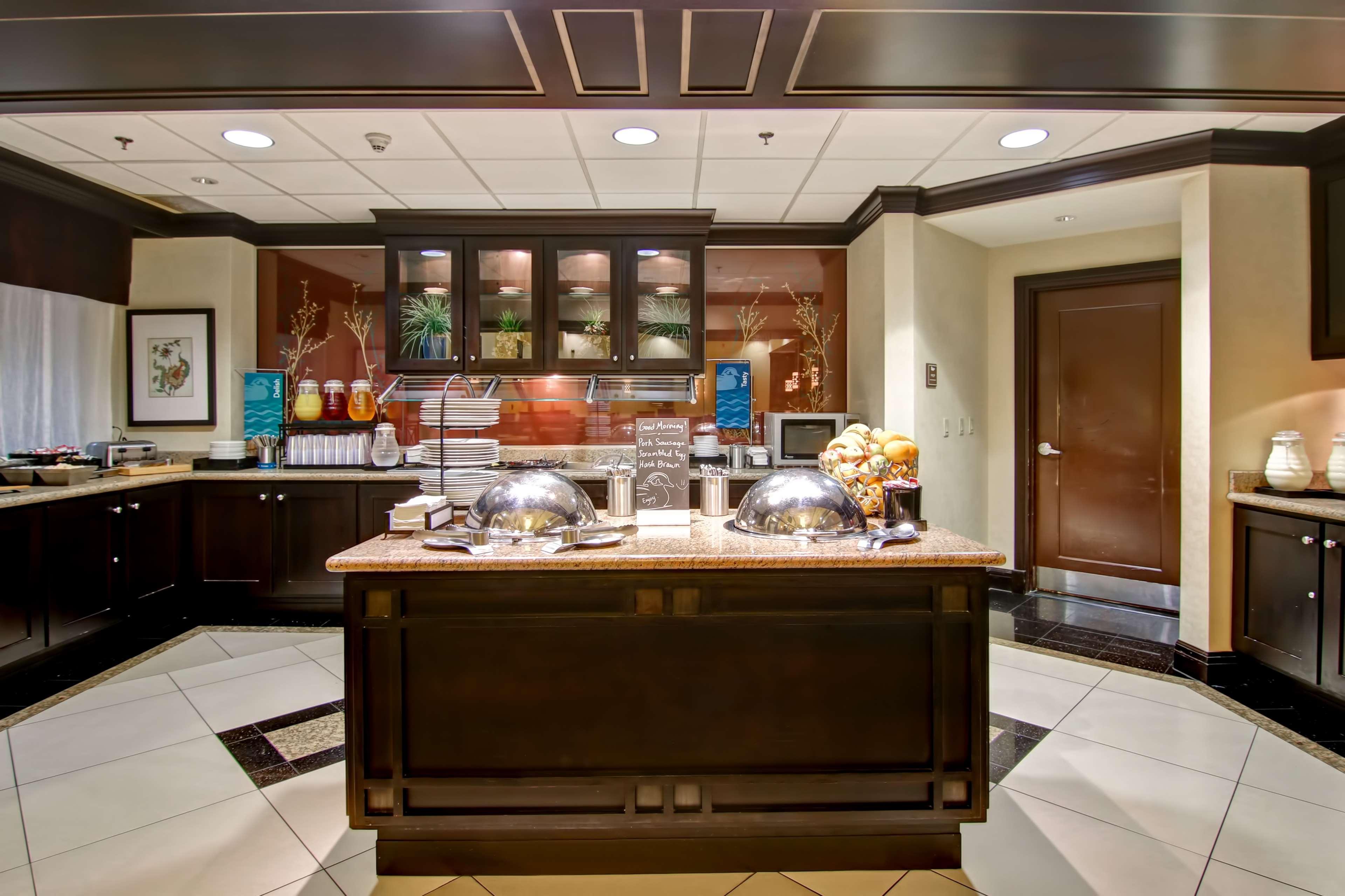 Homewood Suites By Hilton Toronto Airport Corporate Centre Ngoại thất bức ảnh