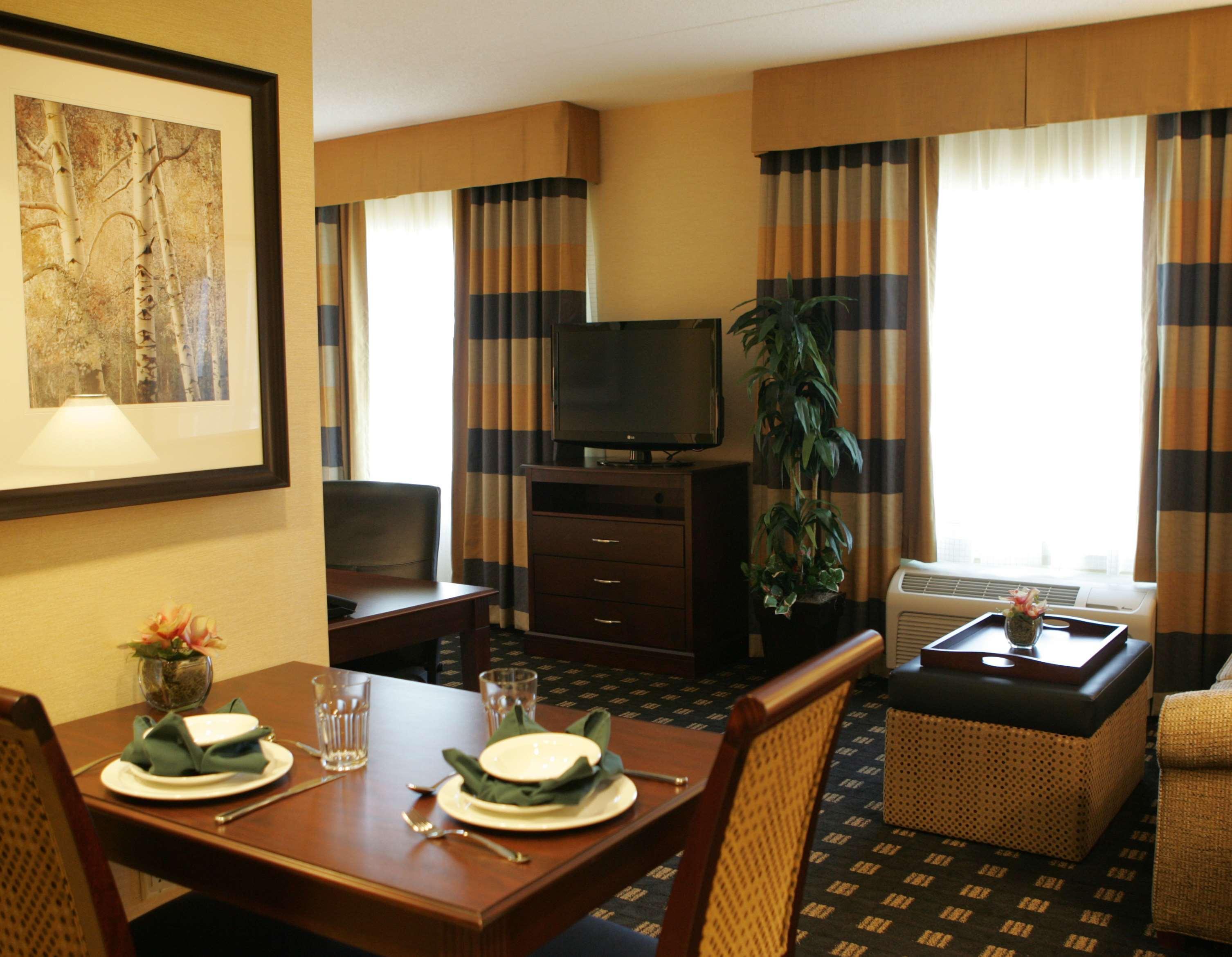 Homewood Suites By Hilton Toronto Airport Corporate Centre Phòng bức ảnh